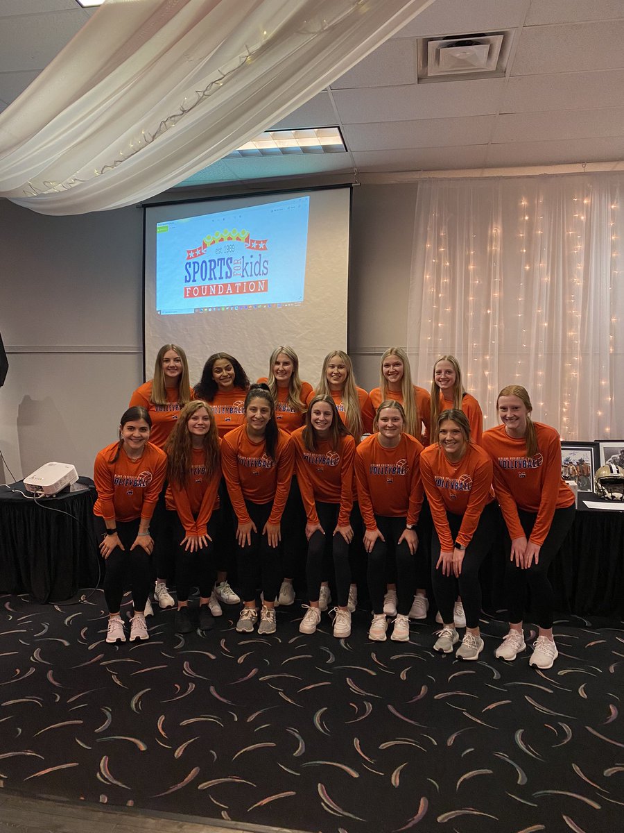Our girls are so excited to be helping out at the Sports For Kids Foundation Auction. This is such an amazing cause that will help so many families. A great way to start spring break!☀️😊