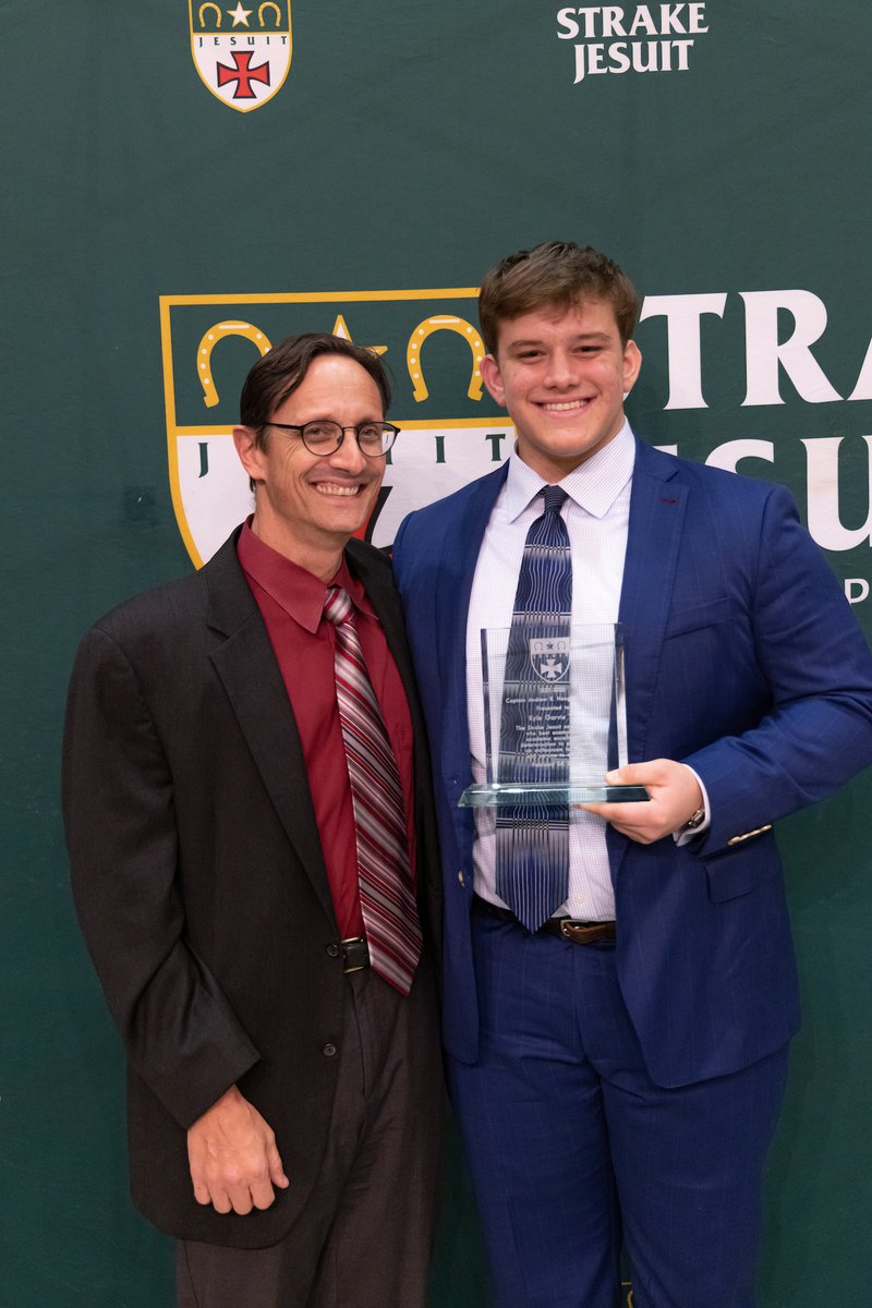 Congratulations to sophomore Kyle Garvis on receiving the Captain Andrew R. Houghton ’97 Award! Read more on our website! strakejesuit.org/news-detail?pk…