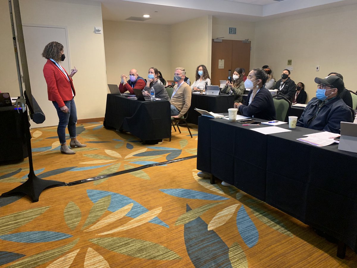 Spent the morning with <a href="/SamiaShoman/">Samia Shoman</a> sharing the beautiful ethnic studies work we do in <a href="/SMUHSD/">SMUHSD</a>. ❤️✊🏽#ccss2022 #inlakech #ethnicstudies