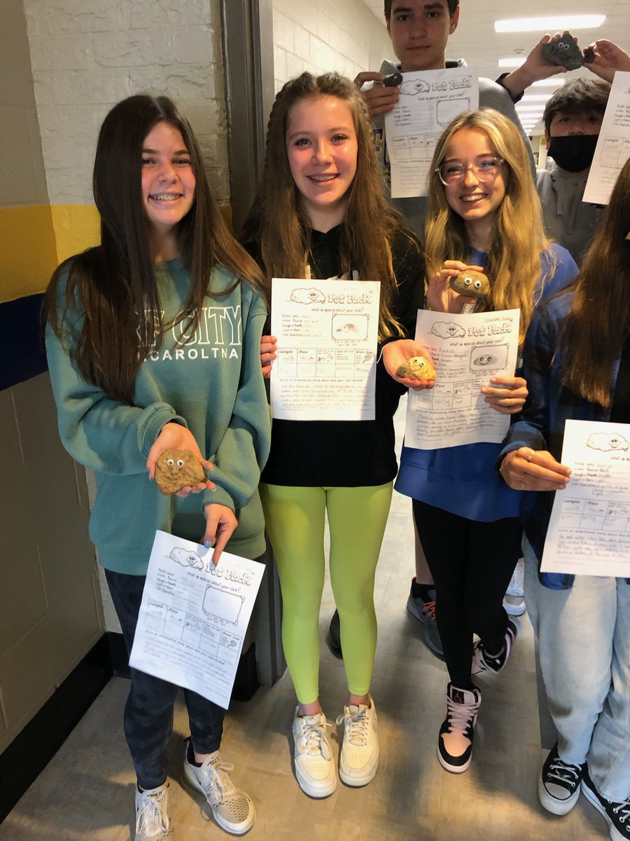 FMMSJackets's tweet photo. Geology in Ms. Lewis’s class takes a new twist with a retro craze- Pet Rocks! #STEAMliteracy @emily_mcquay @jennmmwilson @MalleryFMMS https://t.co/QtrrD3s6l1
