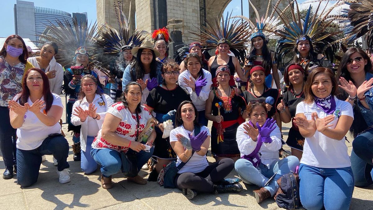 MujeresSc's tweet photo. Las Mariposas @MujeresSc PRESENTES En el Encuentro de Mujeres! @Claudiashein @M_OlgaSCordero @MaluMicher @CarolBArriaga @PartidoMorenaMx @ALEIDAALAVEZ @EvelynSalgadoP https://t.co/sRjY3dNmQo