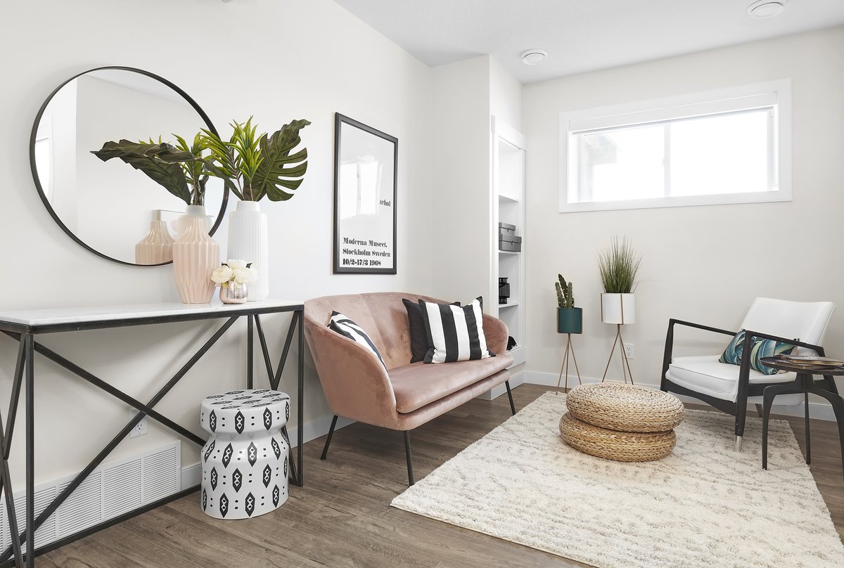 Basement Suite 🖤 

The perfect addition to your new home, whether it's for your in-laws, older children or extra income! If you are interested in building a home with a basement suite for your family, reach out to Candice at 780.288.9874 or candice@cameronhomes.ca