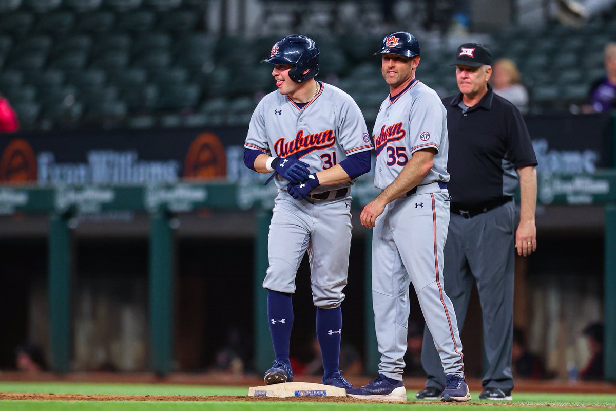 AuburnBaseball's tweet photo. First career RBI for our guys.

@MossBrody: 1⃣
@BelloMikey: 2⃣ https://t.co/48a3w82k3R