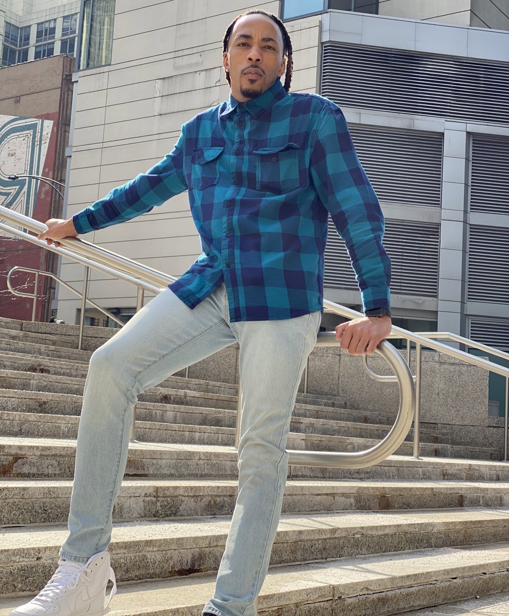 pheelisreal's tweet photo. Jealousy Is Just Love &amp; Hate At The Same Time !😏🤬https://t.co/mMRXuTdX2D #applemusic #Muslim #SpotifyPremium #tidal #Chicago https://t.co/d3iF7tp1i8