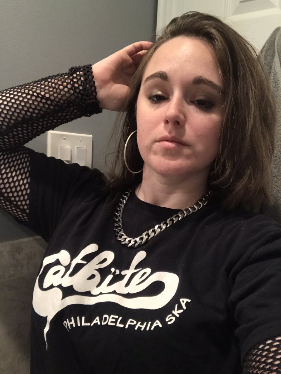 MegaInfinityUSA's tweet photo. So @Mikediglo thinks Iβm gonna drop my mixtape in this outfit π₯π₯ #megamilf https://t.co/4qJI74EWZg