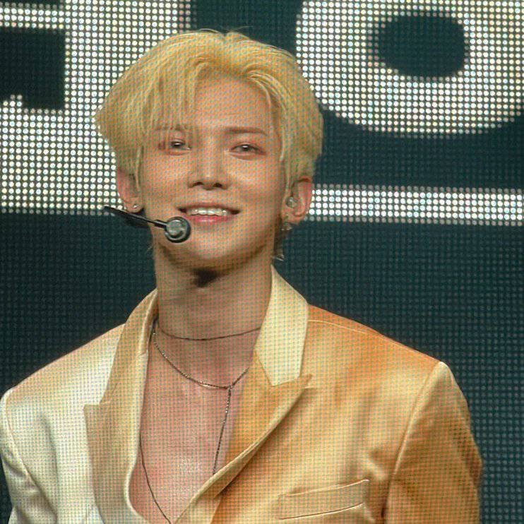 yunhoshabit's tweet image. todos estamos que acuerdo que el color de pelo natural de yeosang es el rubio

#ateezprecious #ateezdiamond #ateezdesire #ATEEZ #에이티즈 
@ATEEZofficial