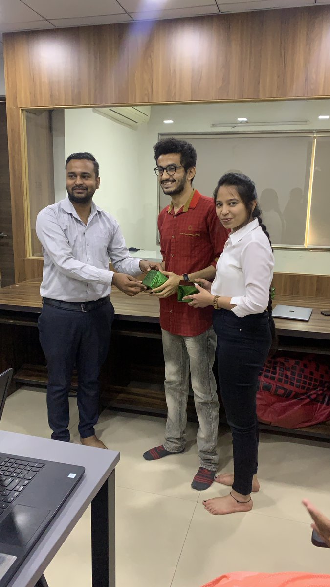 dechcept's tweet photo. We congratulate our team members for their outstanding presentations on learning day.

#digitalagency #teamcelebrations #team #presentations #learnings #branding #marketing #agencylife #teamwork #Dechcept https://t.co/ddA0EJ3gMB