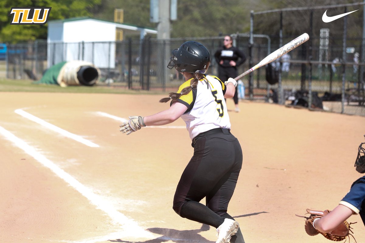 TLUsoftball's tweet photo. We’re just here having a good ol’ time

#TooLiveU | #PupsUp https://t.co/9WHLGF7Hv5