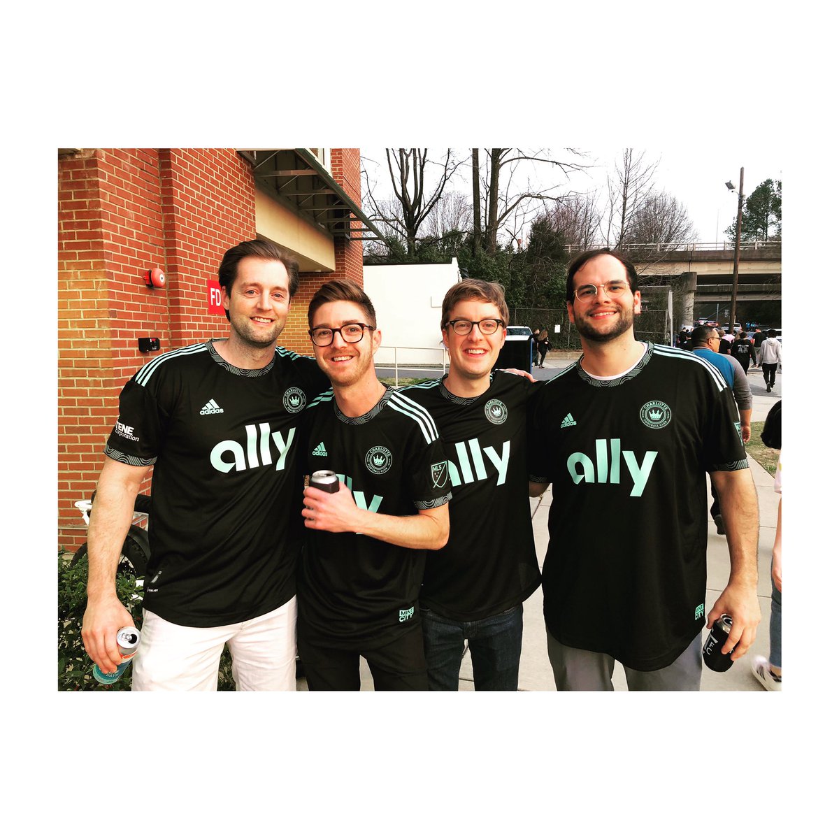VPCoOfficial's tweet photo. A little mintspiration for the first @CharlotteFC match. Let’s get it. #forthecrown #mintality https://t.co/EqtwCbaKYU