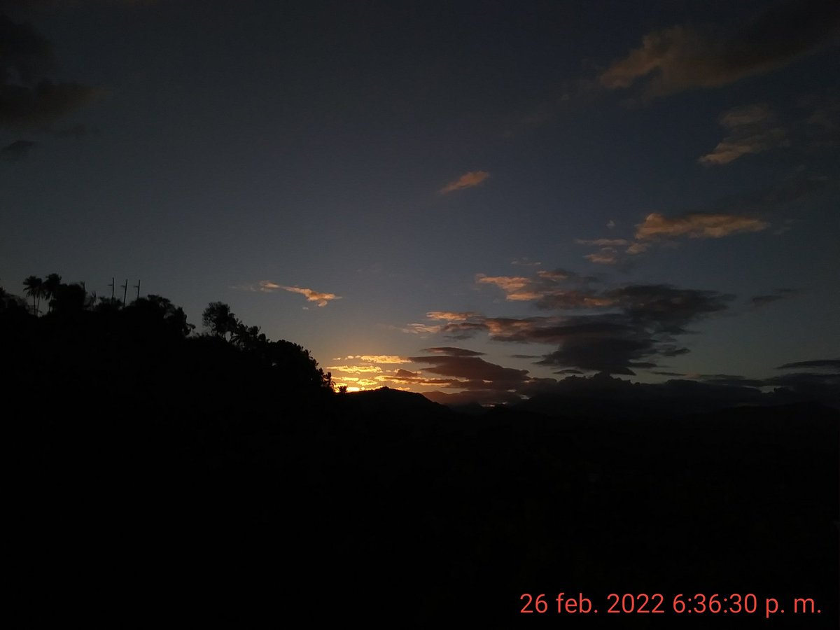 WeatherRD's tweet photo. En días nublado los atardeceres son malos.. (Archivos). #ComparteTuAtardecer. #theplotohour #sunsetphotography #sunset #plotography https://t.co/2saeDzexHE