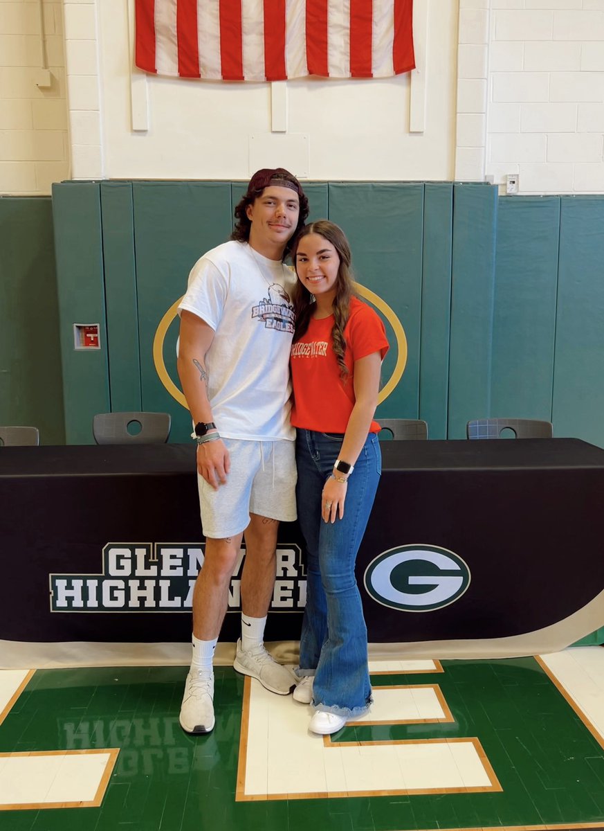mercedessleslie's tweet photo. my @BH2OFootball commit ❤️💛 https://t.co/QpYqb9bG0y