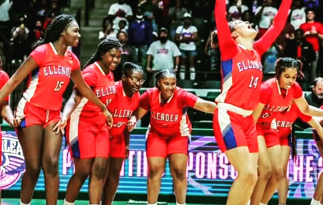 wineandfruit's tweet photo. 4/4 FROM TRAGEDY TO TRIUMPH!!
❤🤍💙❤🤍💙

#statechampionship #4A #women #girls #basketball #ellenderhighschool  #thehousecoachdixonbuilt #coachrobhastakenthetorch #ladypatriots #everybodysfavorite #everythingtimestwo https://t.co/Iud8dC72f5