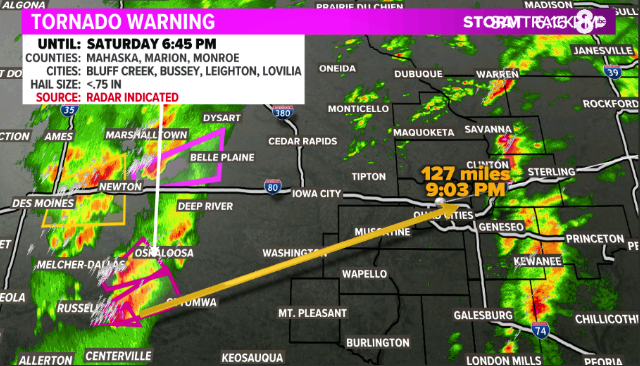 StutzkeWX's tweet photo. Storms producing tornadoes and damaging winds in central Iowa arrive here in the Quad Cities around 9 pm. Remain alert. Grab the News 8 App https://t.co/moEMYevfQA and be prepared to seek shelter immediately should a warning be issued for your area. #WeTracKStorms https://t.co/okYbTQQOhQ