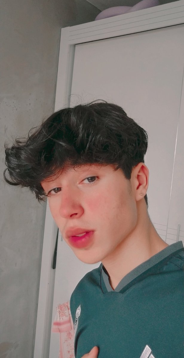 Marcoss? amiga ele não tá ouvindo tweet media