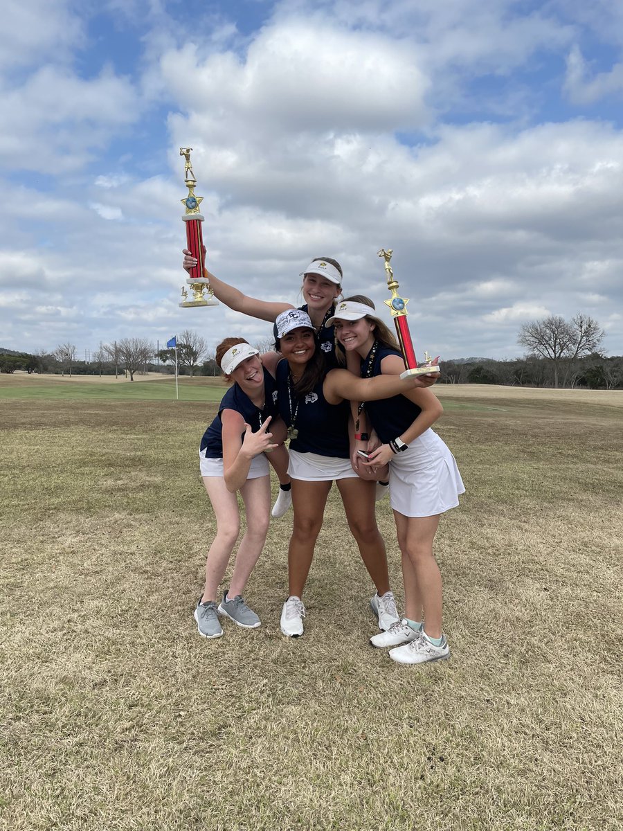 Clemensgolf's tweet photo. A fun 2 days of golf at the Buckhorn. The boys finished 4th and Varsity girls win. These kids play hard, have fun, and are a joy to coach. https://t.co/7H5dxDNyQs
