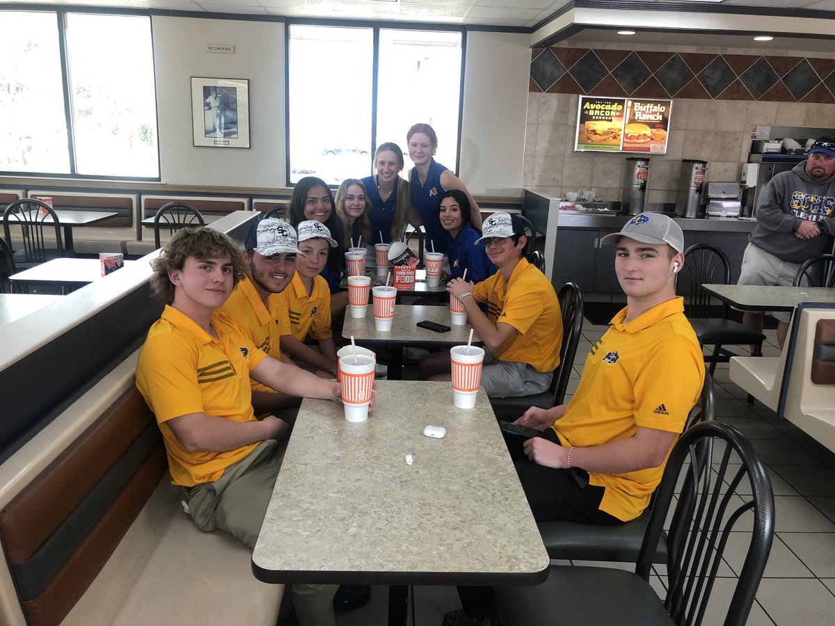 A fun 2 days of golf at the Buckhorn. The boys finished 4th and Varsity girls win. These kids play hard, have fun, and are a joy to coach.