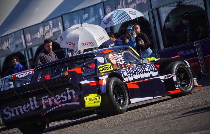 ntrosset's tweet photo. #TCenNeuquen 🏁 Positivo arranque con el Ford del #URRacing. Hoy fuimos P18 y vamos mejorando en cada salida a pista. Queda seguir trabajando y sumar km.
🔜 Mañana largamos desde la 3er fila en la 3er serie. https://t.co/lIbE9ZCFVA