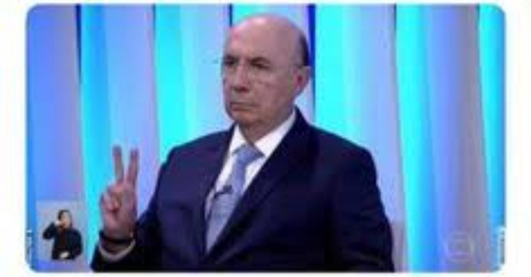euwagnerhot's tweet photo. #Libriano quando é obrigado a ser simpático com quem ele não gosta https://t.co/rszcU81ezi