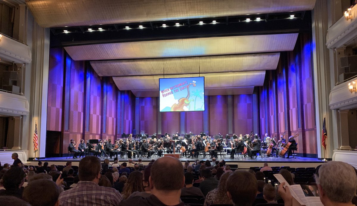 BSingletonMusic's tweet image. The @FtWorthSymphony and @aaamsel about to make a family audience smile, be enchanted, educated, make them fall in love with the symphony, and laugh until they blow snot bubbles. 5 star performance by all!