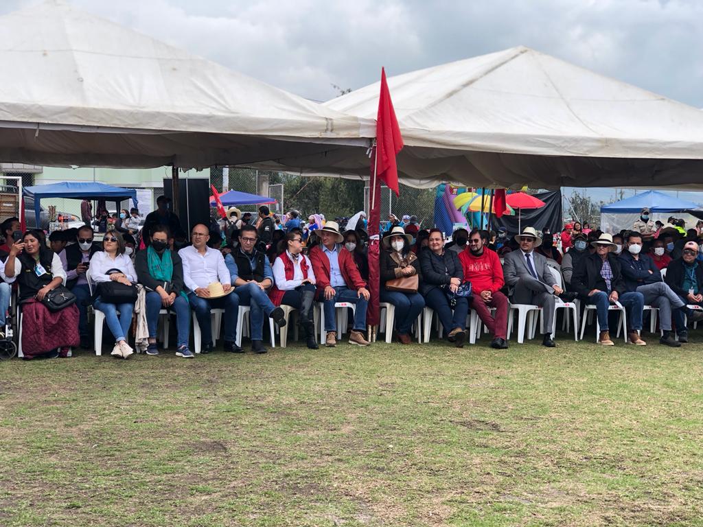 MovCampesinoEc's tweet photo. #Cotopaxi Hoy se llevo acabo la Asamblea Nacional Campesina 2022 donde participaron más de 1.000 dirigentes de 16 provincias de la Costa, Sierra y Amazonía de Ecuador, en donde se resolvieron los ejes y lineas programáticas de trabajo y lucha para el presente año. https://t.co/aOoOIGYliI