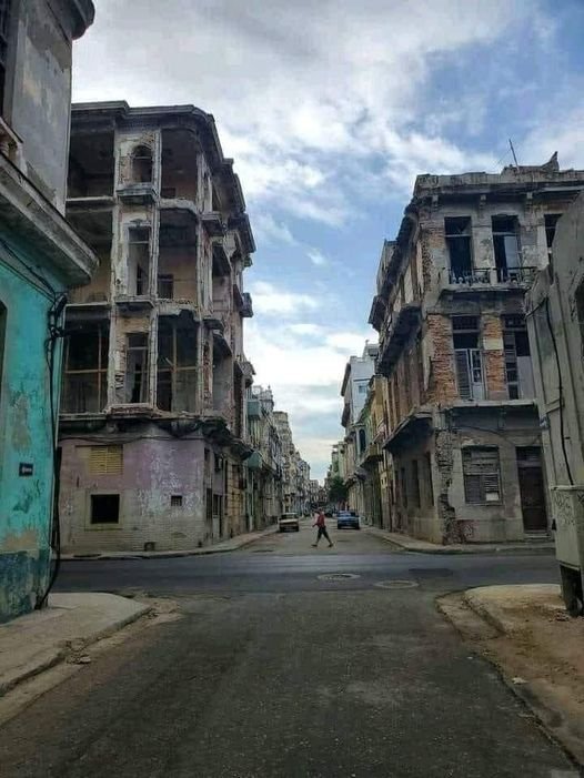 Libertador_ARG's tweet photo. No es Kiev, es La Habana https://t.co/qfCu9MXP8F