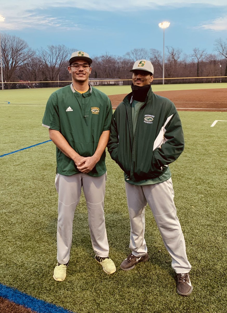 @ethanmb21 & @owenfitzhugh5 #BoysofNG 2021 & 2019 now teammates at @SkidmoreBase. Barnsy with his 1st collegiate win today in relief!!