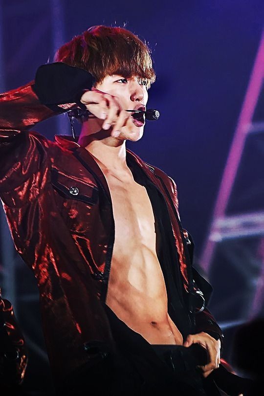 its_kyoong's tweet photo. extremely sensitive photos from BYUN BAEKHYUN  (+18)

a thread 🔞 https://t.co/tZna1cYO2H