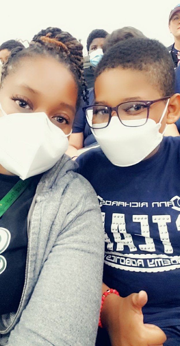 MsMartin217's tweet photo. Ending to a great Saturday.. @ARSADallas robotics teams didn't make it to nationals but it was a great experience. #arsarangers https://t.co/D0Fri7A3cu