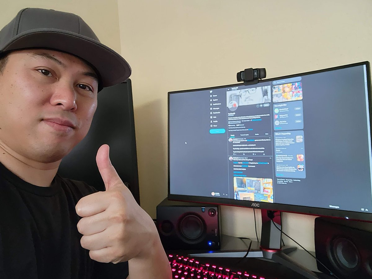 edmanns's tweet photo. Thank you @Techtashi for the AOC CQ27G2 27 inch monitor prize! My first 2k gaming monitor! 😁#aoc #gamingmonitor #monitor #2kmonitor #1440resolution https://t.co/fqRLjDqn4f
