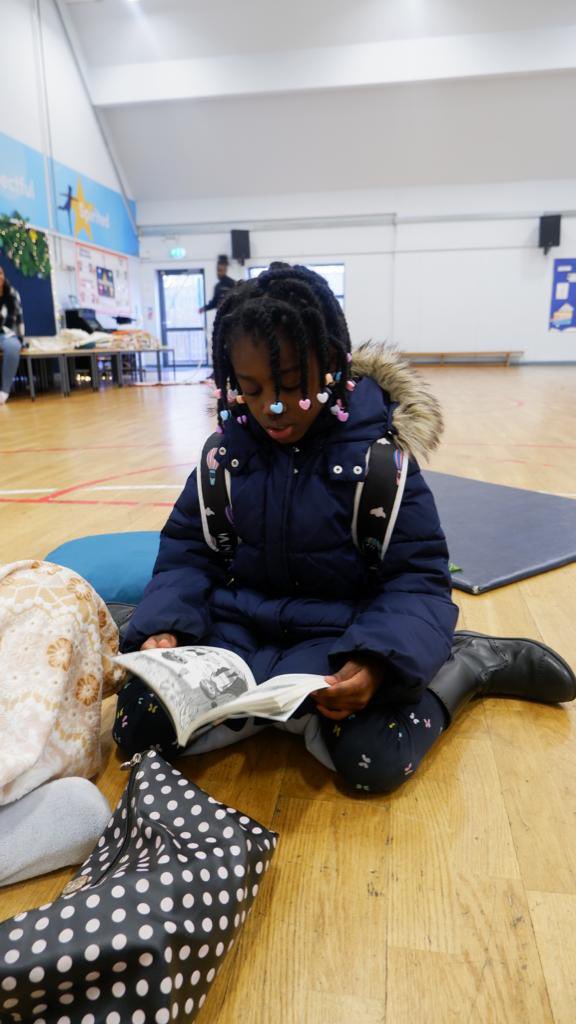 MBrookprimary's tweet photo. Readathon 2022 #MBstars #WorldBookDay #readinginschool https://t.co/W70IKn7j7Z