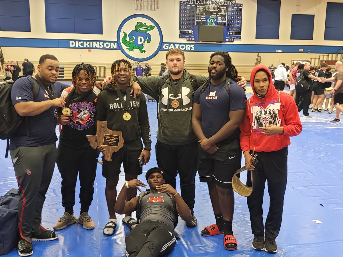 jeffries_jacob's tweet photo. Congrats to the @ManvelHS powerlifting team. 2nd place in the region! https://t.co/EpT8jTsuRi