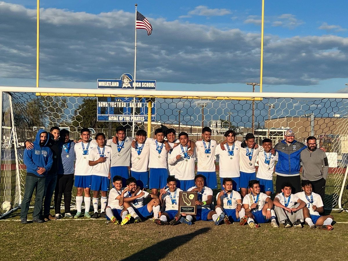 CIFState's tweet photo. 🏆⚽ Congratulations to King City  2022 CIF NorCal Division V Boys Soccer Champions! https://t.co/cX84jFOgry