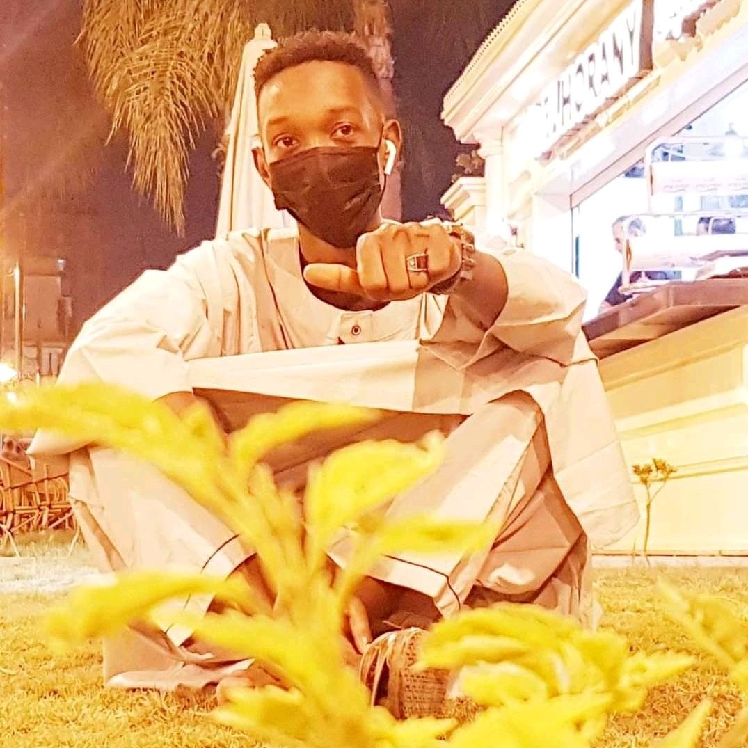 Alrazqiui96's tweet photo. #صورة_ملف_شخصي_جديدة https://t.co/4LbnAePrUv