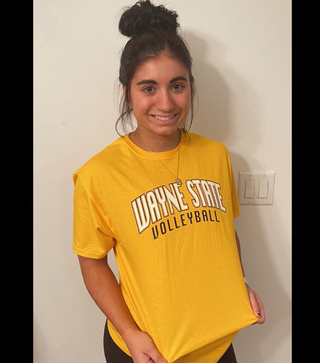 HeinzHavyn's tweet photo. excited to start my next chapter as a wildcat! go cats!! 💛🖤 https://t.co/XLd90CpQWH