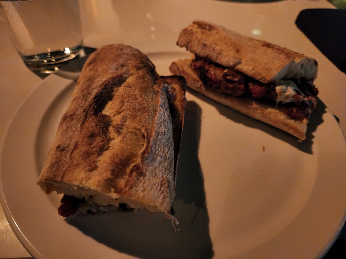 kylewaymon's tweet photo. Solo #TourDeParm in New York. Really needs more sauce https://t.co/NQSjmUphuu