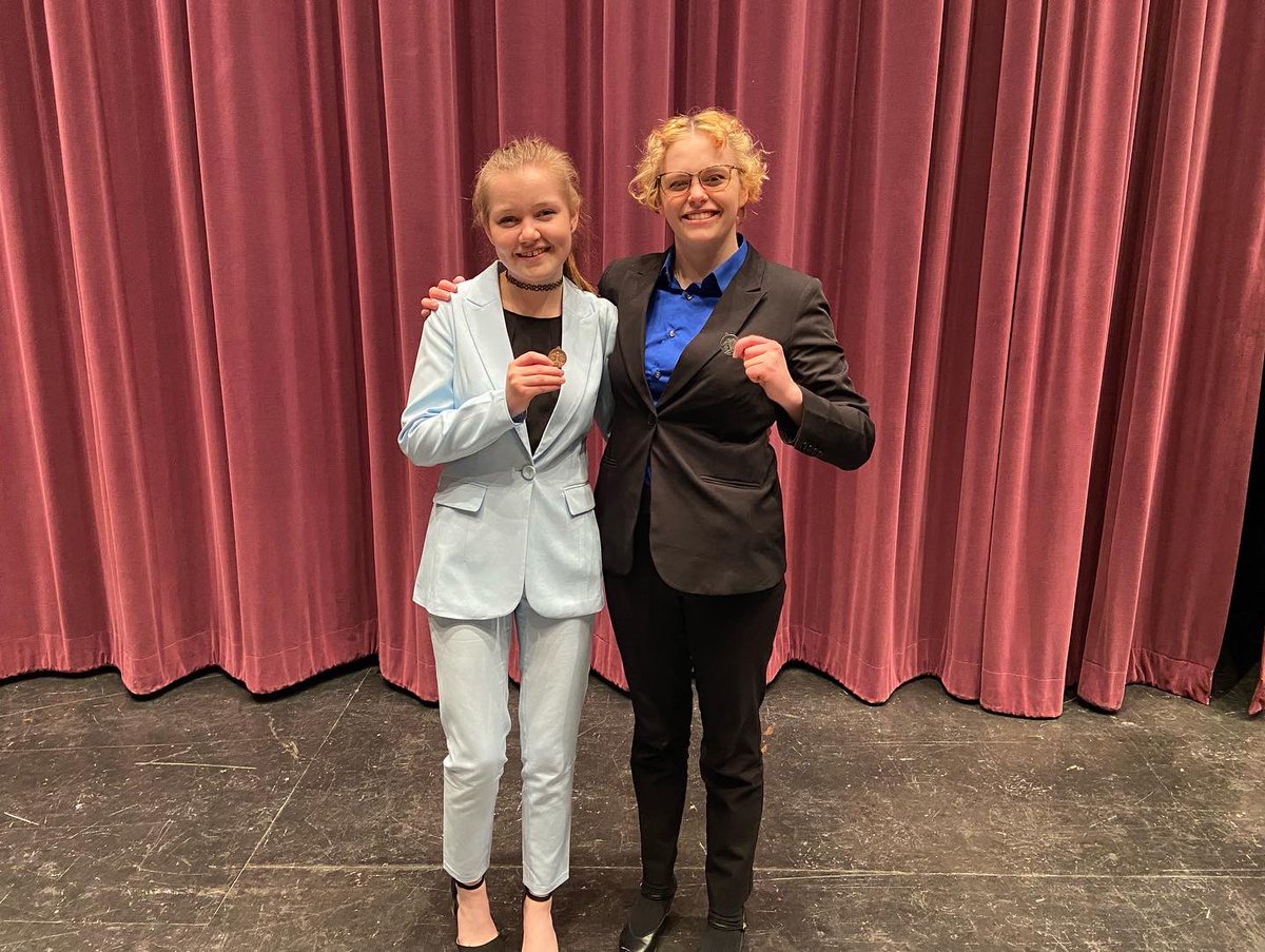 KHSTheatrics's tweet photo. It was a wonderful day at our District tournament hosted by Millard West! The following students placed in finals:
Mackenzie- 3rd Info (State qualifier)
Auggie- 2nd POI (State qualifier)
Emma- 5th POI
Lena- 5th Poe
Eamon, Aiyanna, Lena, Yanilet- 7th OID
Auggie and Kaleb- 6th DUO https://t.co/eignWSoDe5
