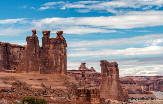 Mcomprender's tweet photo. 'Southwestern Pastels' at The Three Gossips, Arches National Park, Moab, Utah

#ThreeGossips #Arches #Moab 

Jade Wolf 📸 https://t.co/ZiPuFO5Xkf