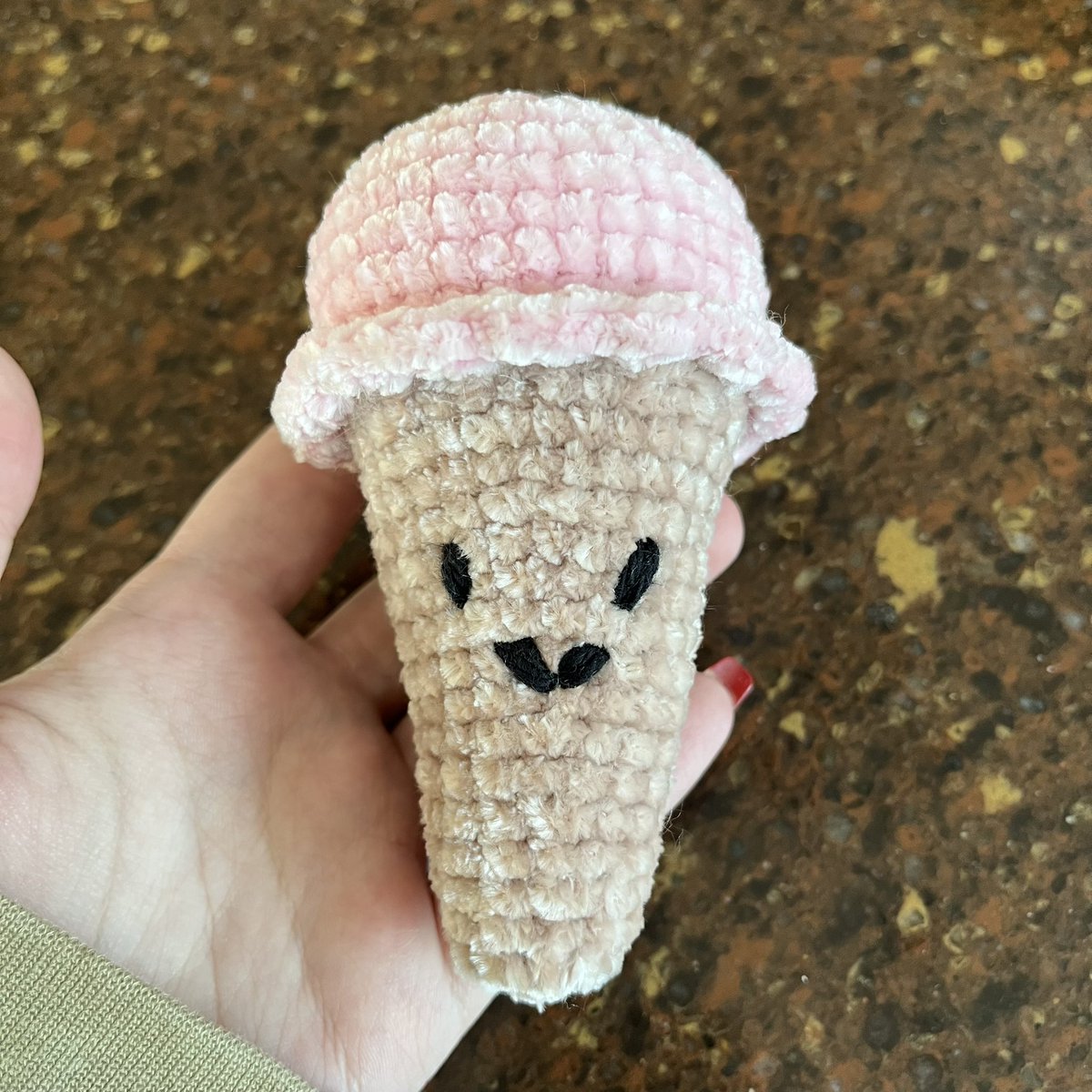 britneyshotton's tweet photo. my goal today is to sell one crochet cafe item/set

we have 3.5 hours left! can we do it? https://t.co/zLgYPdQ4vX