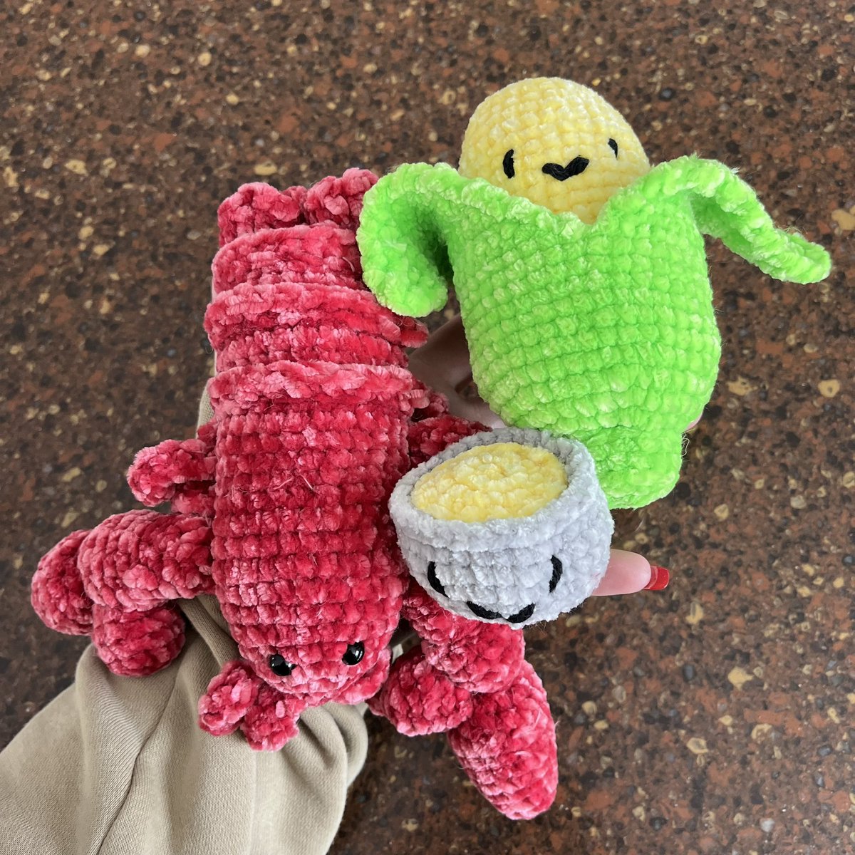 britneyshotton's tweet photo. my goal today is to sell one crochet cafe item/set

we have 3.5 hours left! can we do it? https://t.co/zLgYPdQ4vX
