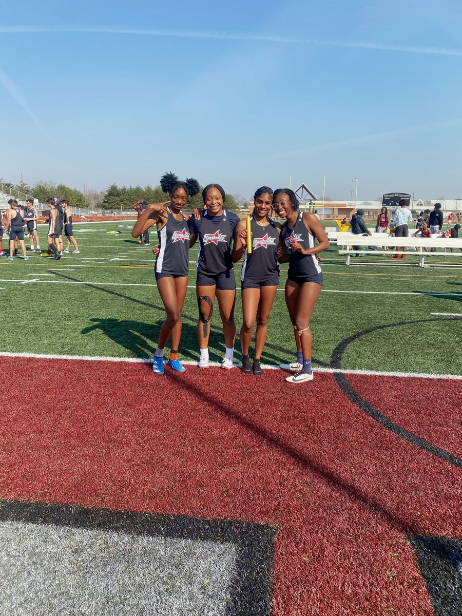 Saturday meet days are always the best! PR today in the 4x4 with a time of 4:08.. 9 seconds off from breaking our record from state last may and another school record! <a href="/MvcTrack/">Missouri Valley College XC/TF</a> <a href="/northside_pats/">Northsidepats</a> #sprinters #seniorszn #moreworktobedone