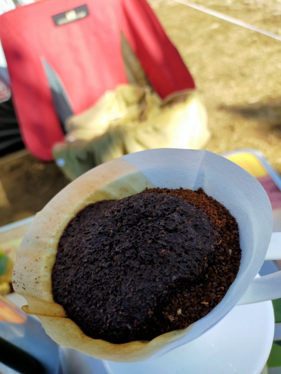 mafuhappy_CAMP's tweet photo. 朝の贅沢な一杯です。
ハンドドリップで淹れる一杯の至極。
エチオピア・ゲイシャ種/ゲシャビレッジ農園
#キャンプ好きと繋がりたい #アラフィフキャンパー #まふハピ #ゆるキャンΔ #DEITZ #ナトゥーラ #ビカーサ八王子 #スノーピーク #コールマン #Ogawa https://t.co/UoYeFQYNvw