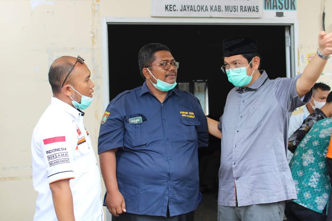 apriliansyah_id's tweet photo. Membersamai Bpk. H. Mustafa Kamal, S. S., - DPR RI F-PKS dalam kunjungan beliau pada kegiatan Sekolah Tani di Kec. Jayaloka Kabupaten Musi Rawas beberapa hari lalu.
.
.
#KawanApri #AMR #apriliansyah #musirawas https://t.co/7O0LAf3apQ