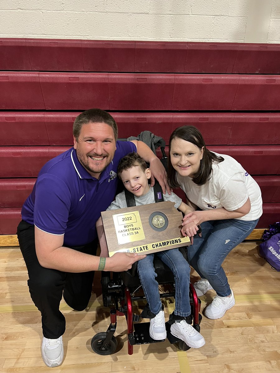 Chris Brown tweet media