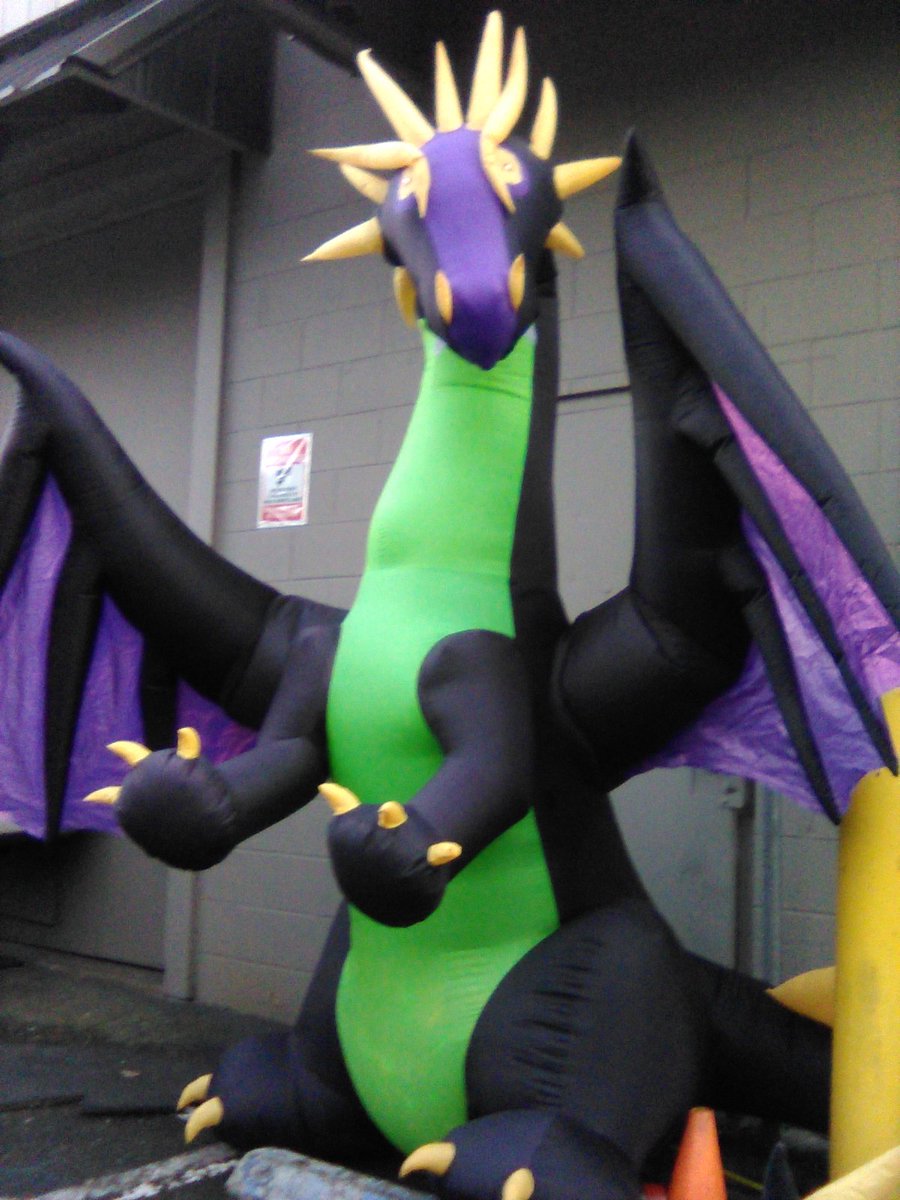 MichaelBacalzo's tweet photo. #CommanderLeague @MoonDragonGame5 #MTG #EDH #MTGGameDay https://t.co/DFgCEBsjr9