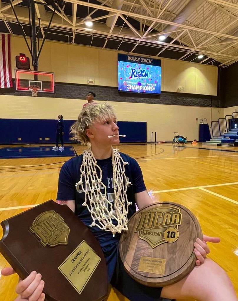 SmallsNoBiggie's tweet photo. Back for everything I ever missed 💙
REGION X CHAMPIONS 💍 
#RipNanny #RipGma 
#080621 #030322 https://t.co/vtS2aSIgqL