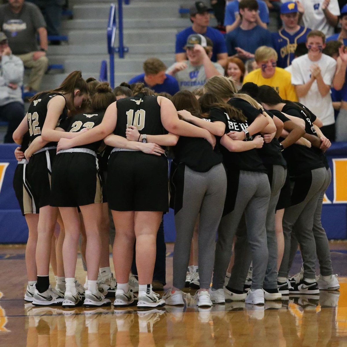 We fell a little short … but we are so proud of these girls. They played their hearts out for 32 minutes. Seniors, thank you for your selfless leadership. You will be so missed. 
📸 <a href="/Mustangs_Photos/">Mustangs_Photos</a>