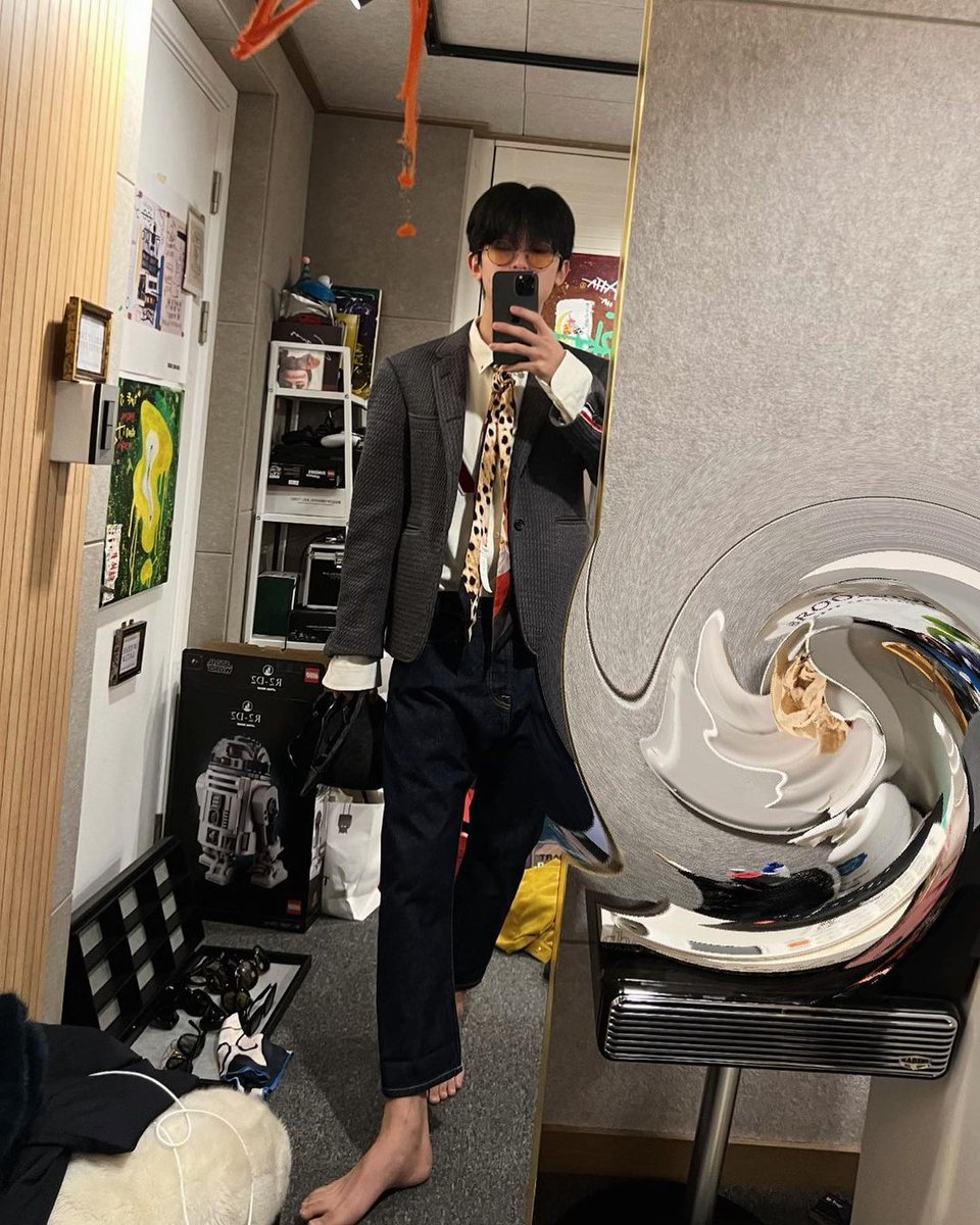 mr. tall and handsome 😫💘