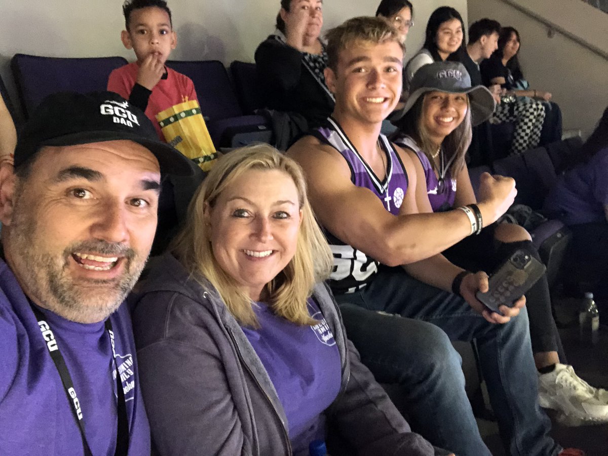 dachurchman's tweet image. #LopesUp first game is the last home game.