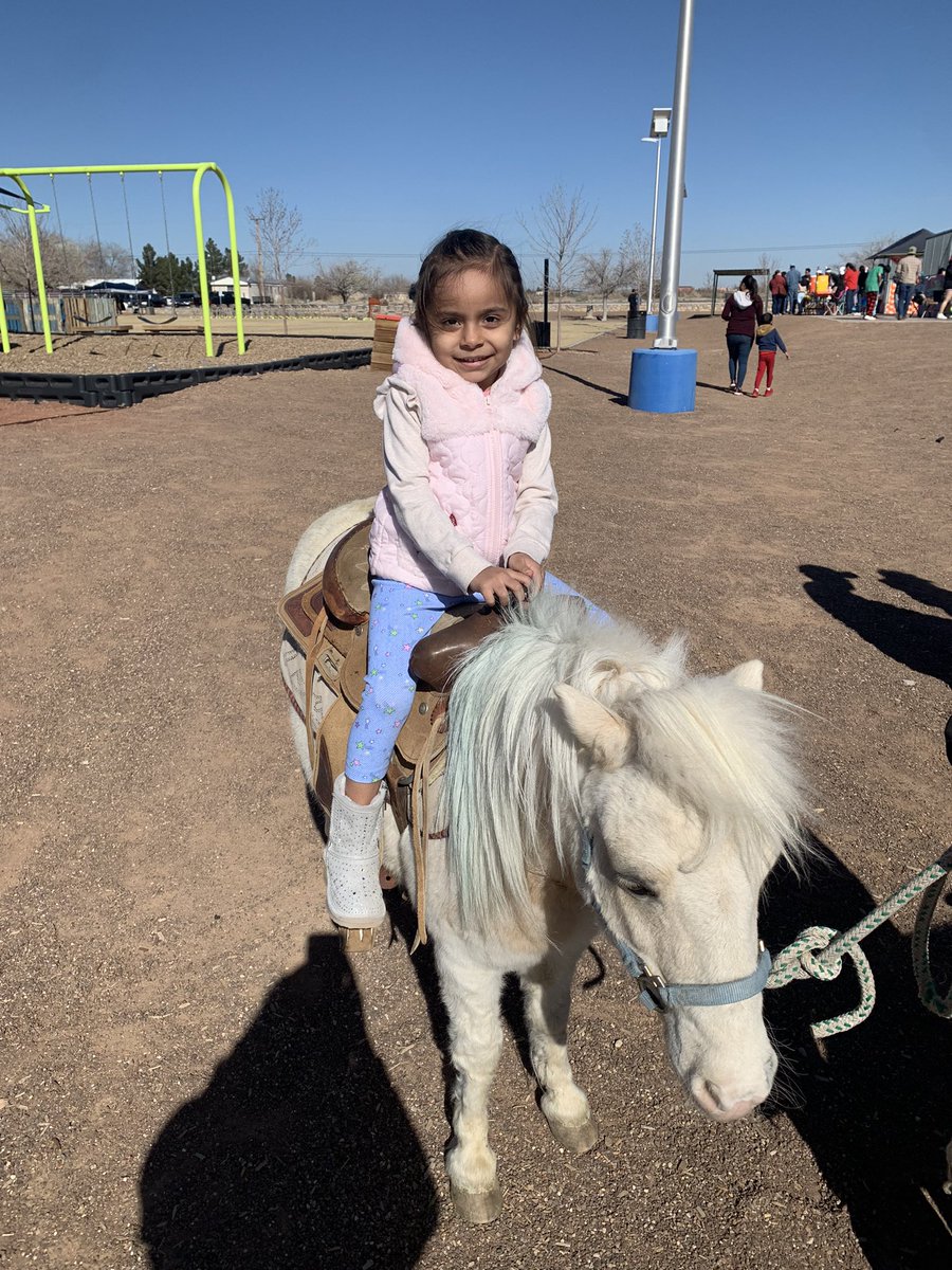 Celebrating Reading Across America with our girls with Tornillo ISD. We had a great time! #ReadAcrossAmerica2022 @luigijaguar