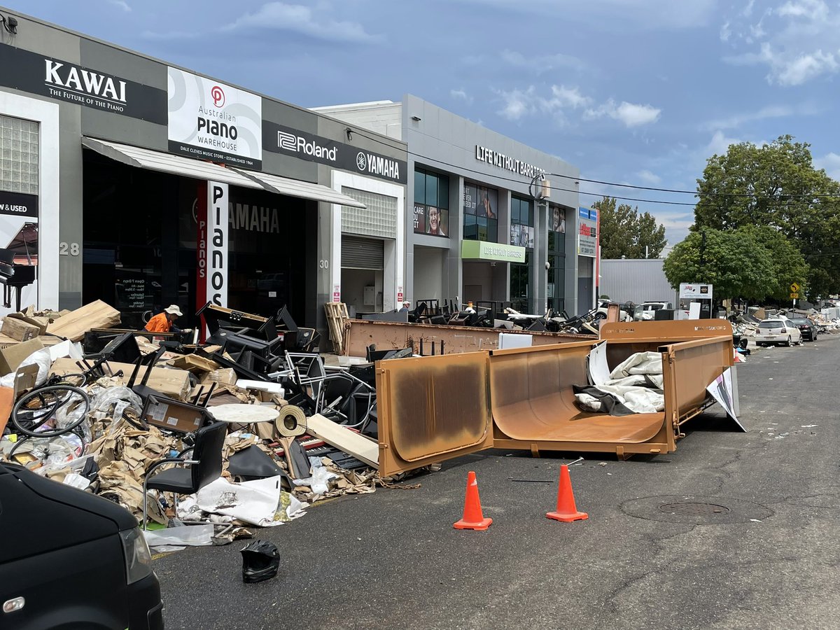 MurrayWatt's tweet photo. The Brisbane flood cleanup continues. Joined Labor’s Brisbane candidate Madonna Jarrett and a band of willing workers to help @BiomeStores with their warehouse cleanup in Milton. Thanks to everyone who’s helped others this weekend. https://t.co/vk2cxxb6VJ